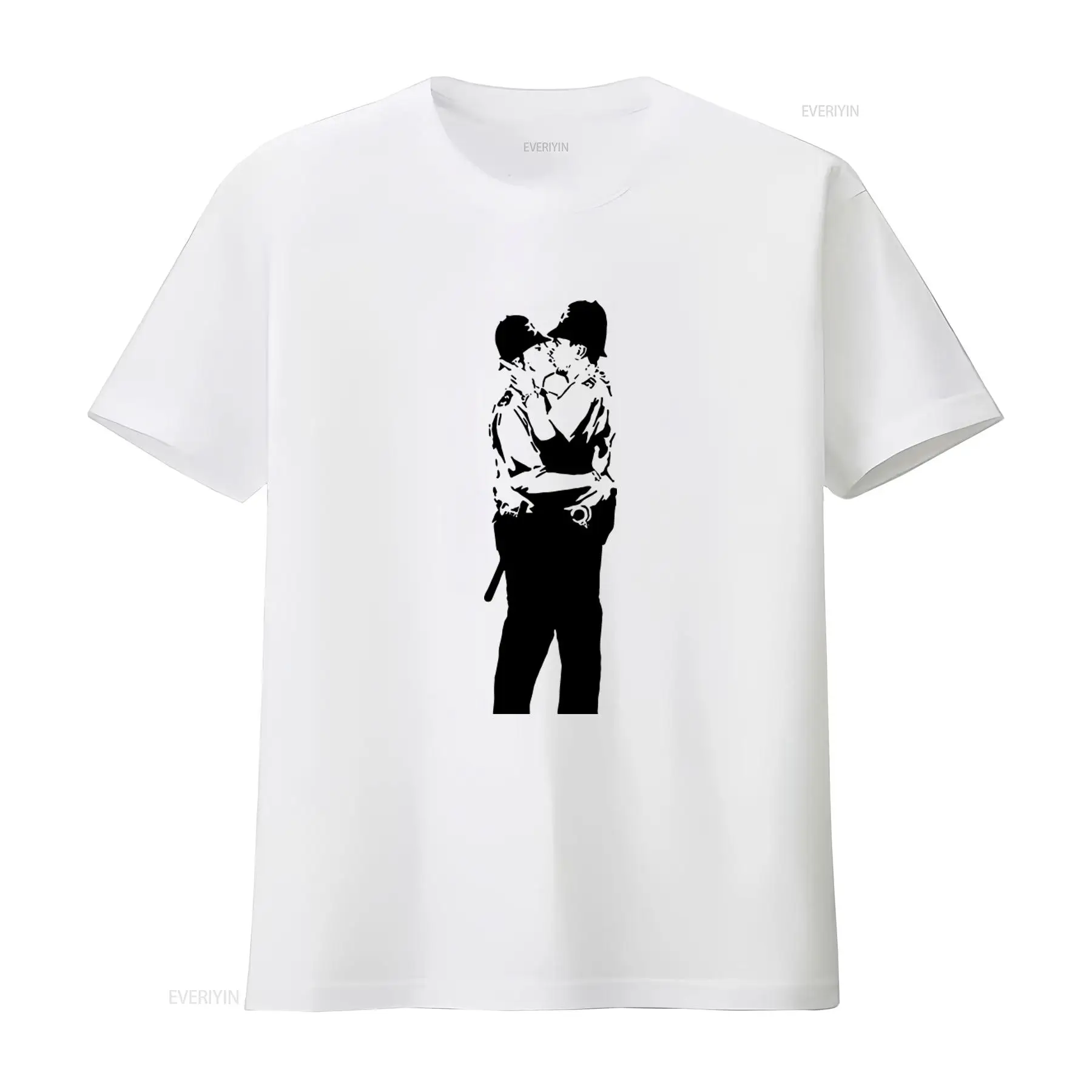 Vintage Fashion Art - Kaos Pria Banksy Kissing Coppers Print
