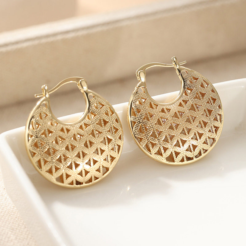 Anting Hoop Bulat Desain Beron - Vintage Fashion Illustrations ulasan dan harga