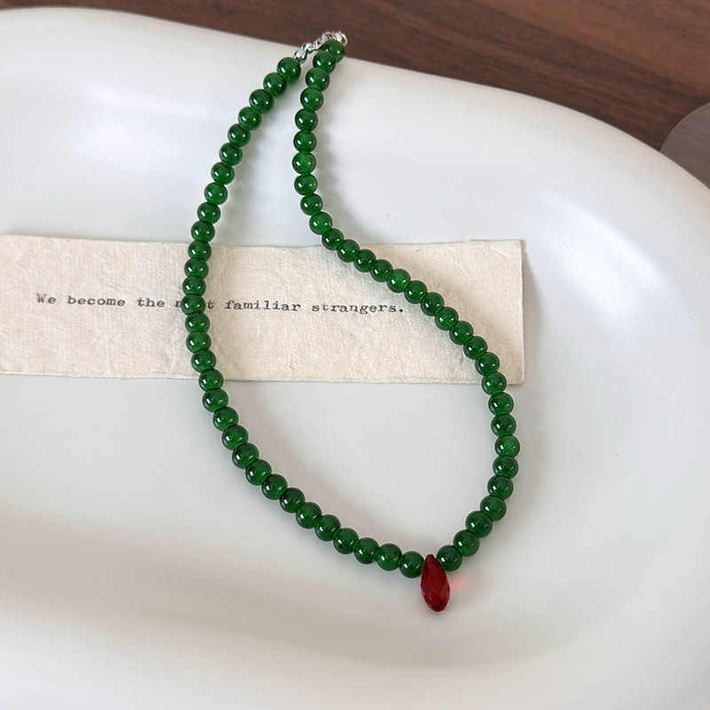 Kalung Manik-manik Hijau Vinta - Vintage Fashion Look ulasan dan harga