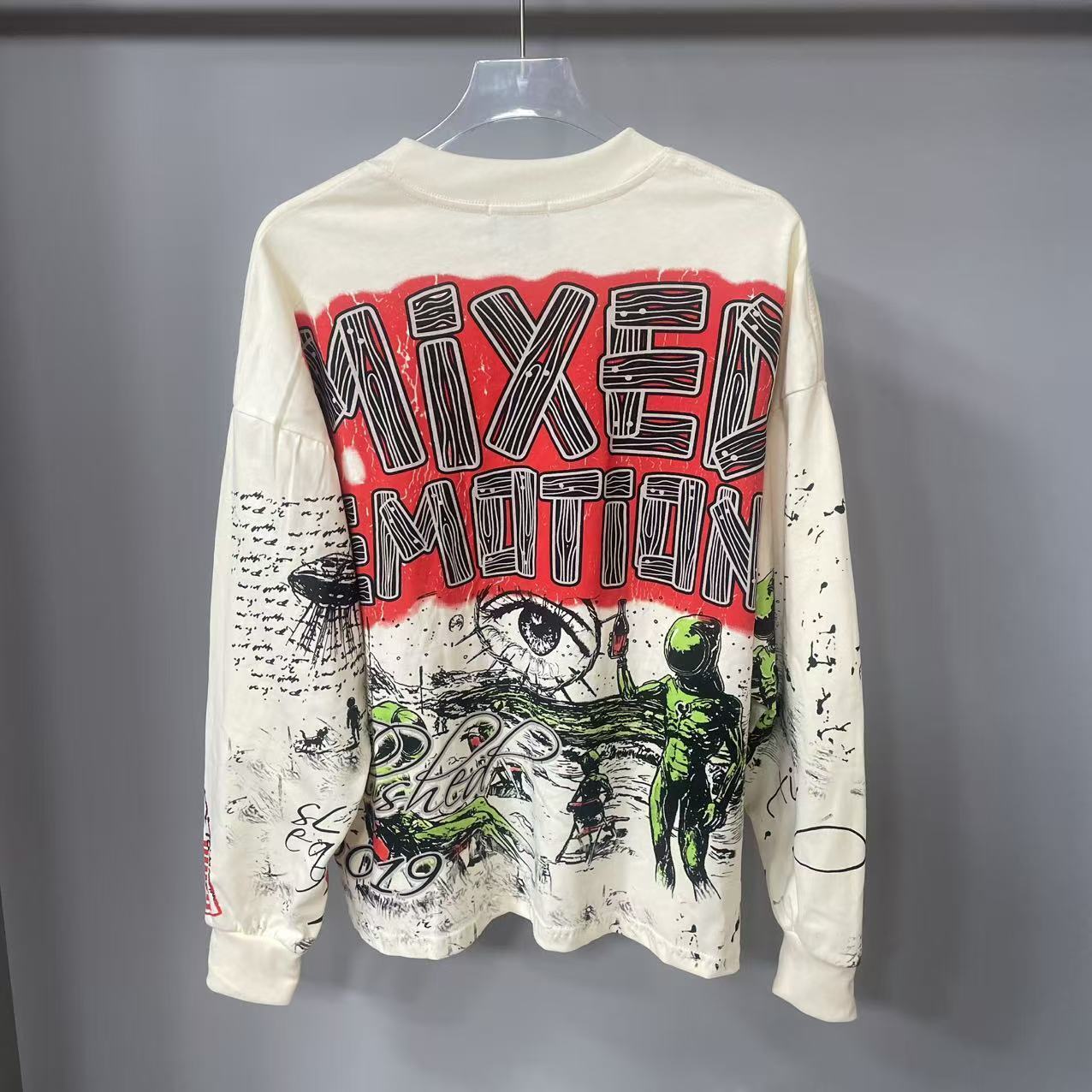 Kaos Lengan Panjang MIXED-EMOT - Vintage Fashion Prints ulasan dan harga