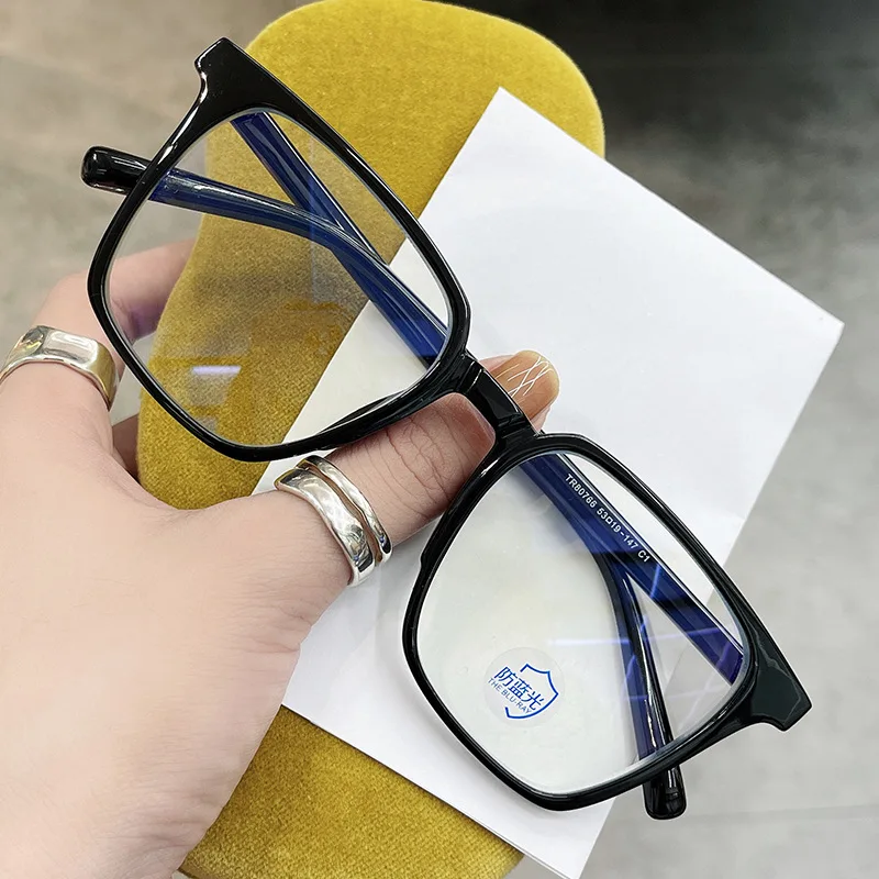 Kacamata Minus modis Pria Wani - Vintage Fashion Definition ulasan dan harga