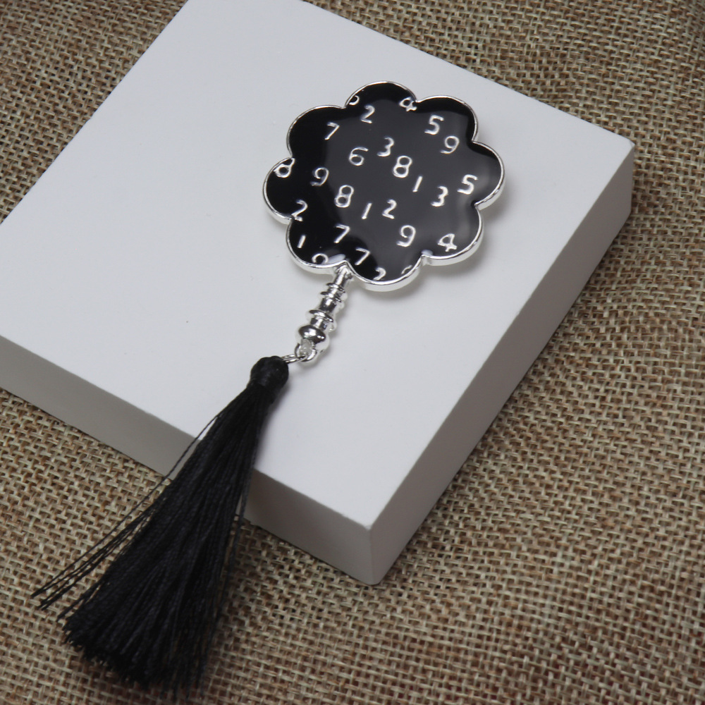 Hadiah Kecil dari Bros Rumbai  - Vintage Fashion Kyoto ulasan dan harga