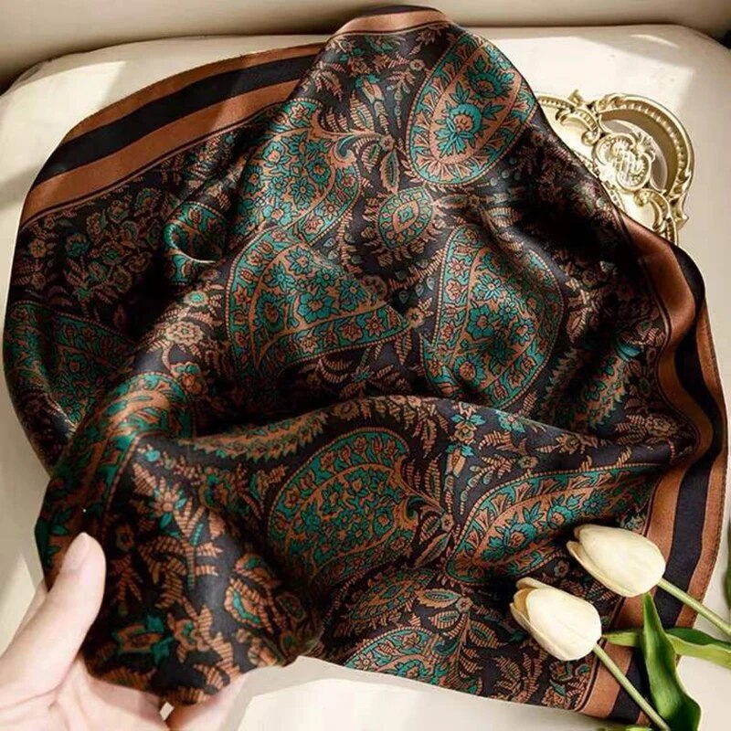 Syal Persegi Motif Paisley Vin - Vintage Fashion Patterns ulasan dan harga